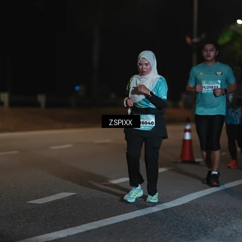 Runner Photo 5921003