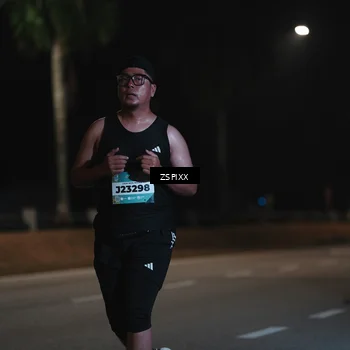 Runner Photo 5921046