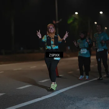 Runner Photo 5921111
