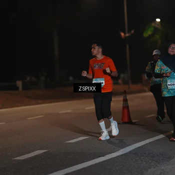 Runner Photo 5921524