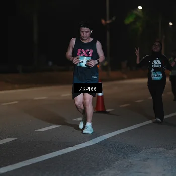 Runner Photo 5921992