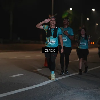 Runner Photo 5922190