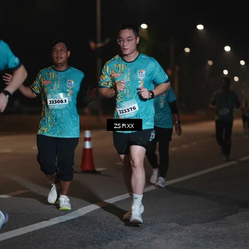 Runner Photo 5922285