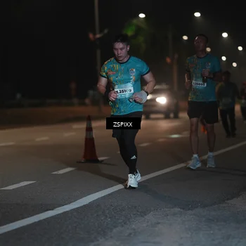 Runner Photo 5922382