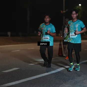 Runner Photo 5922443