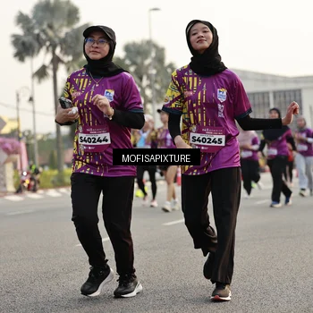 Runner Photo 5923324
