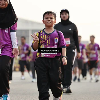 Runner Photo 5923399