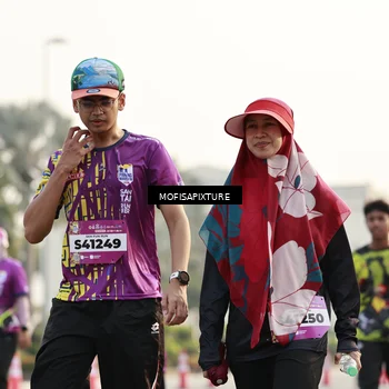 Runner Photo 5923455