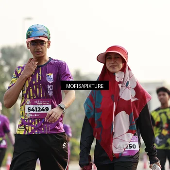 Runner Photo 5923465
