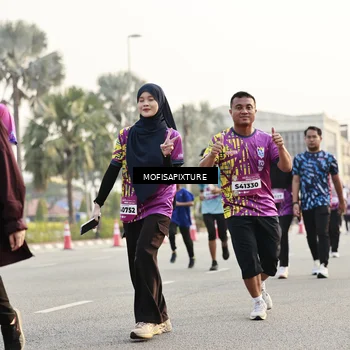 Runner Photo 5923721