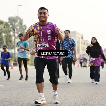 Runner Photo 5923737