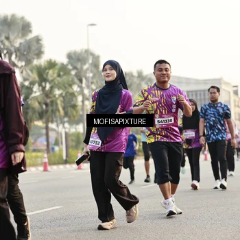 Runner Photo 5923741
