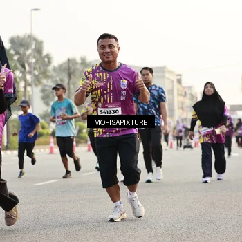 Runner Photo 5923747