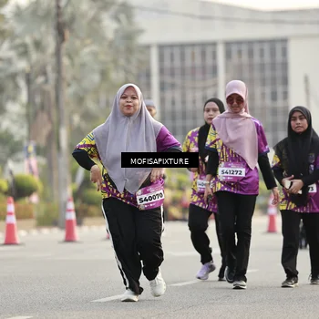 Runner Photo 5923766