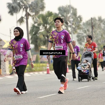 Runner Photo 5923875