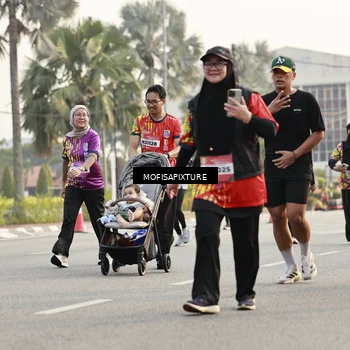 Runner Photo 5923889