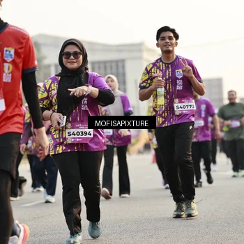 Runner Photo 5923947