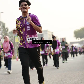 Runner Photo 5924011