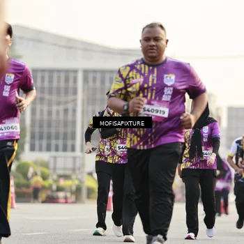 Runner Photo 5924026