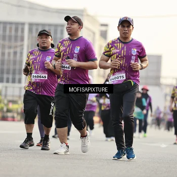 Runner Photo 5924129