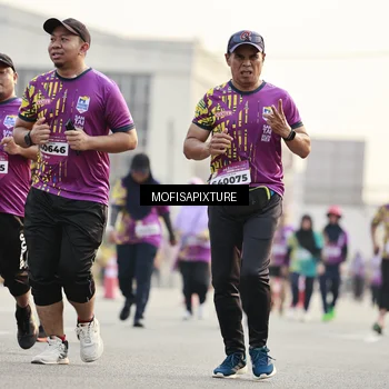 Runner Photo 5924132