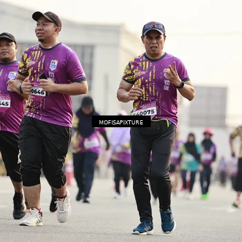 Runner Photo 5924135