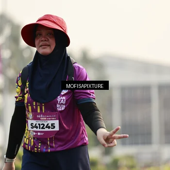 Runner Photo 5924176