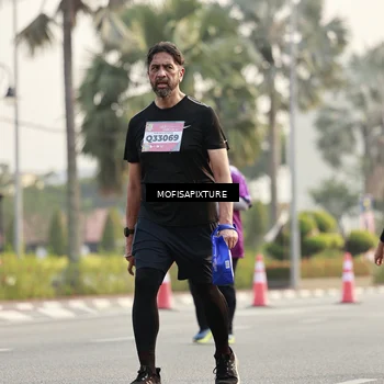 Runner Photo 5924259