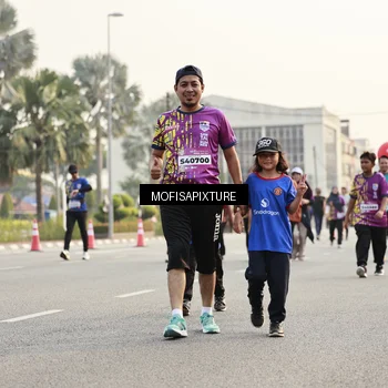 Runner Photo 5924365