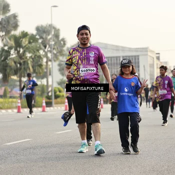 Runner Photo 5924381