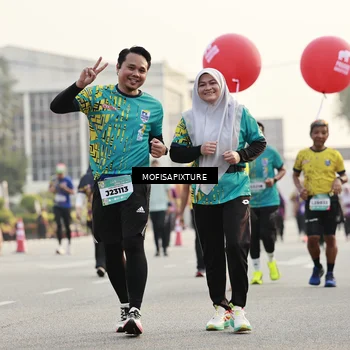 Runner Photo 5924385