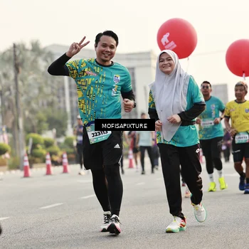 Runner Photo 5924389