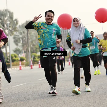 Runner Photo 5924405