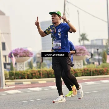 Runner Photo 5924509