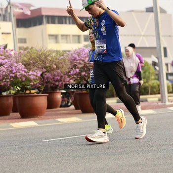 Runner Photo 5924540