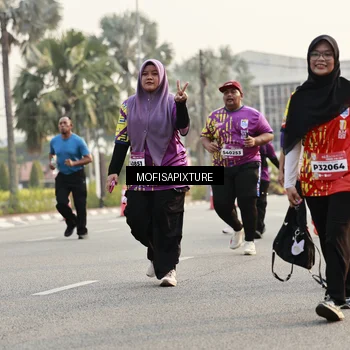 Runner Photo 5924581
