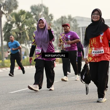 Runner Photo 5924592