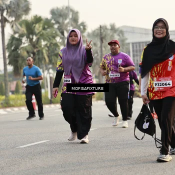 Runner Photo 5924597
