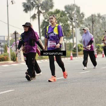 Runner Photo 5924640