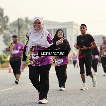 Runner Photo 5924652