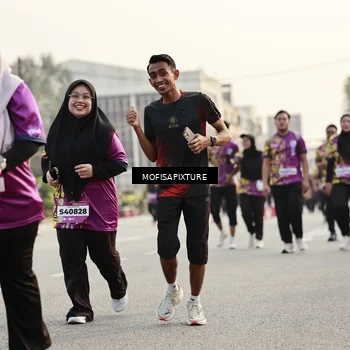 Runner Photo 5924659