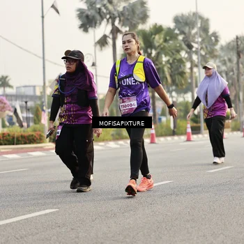 Runner Photo 5924672