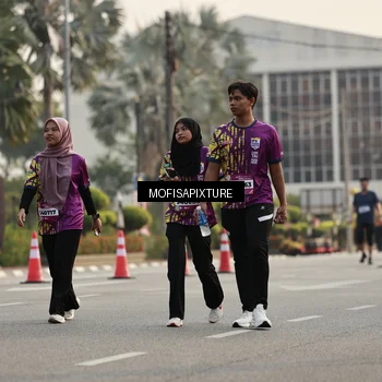 Runner Photo 5924807