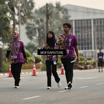 Runner Photo 5924816