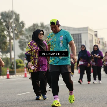 Runner Photo 5924858