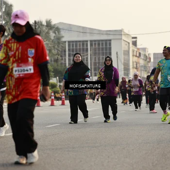 Runner Photo 5924879