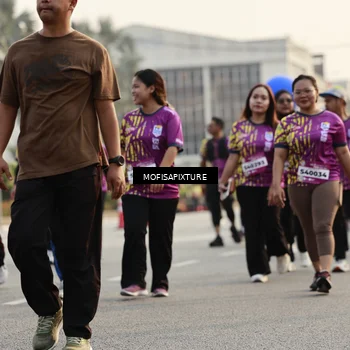 Runner Photo 5924944
