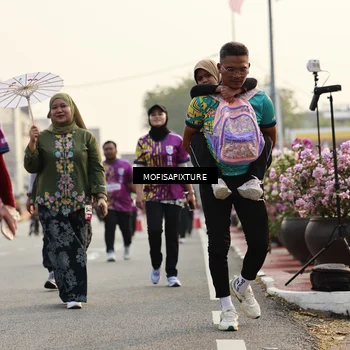 Runner Photo 5925061
