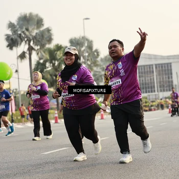 Runner Photo 5925066