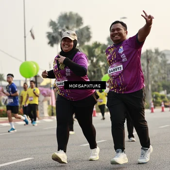 Runner Photo 5925075